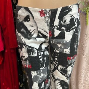R21 black and white Elvis and Marilyn stretched to fit Y2K pants boot cut size 4